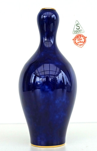 Sevres vase coloquinte - ,